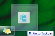 Image of Twitter in the middle of a drag-drop on the way to begin pinned to the taskbar